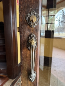 antique lock repair near me